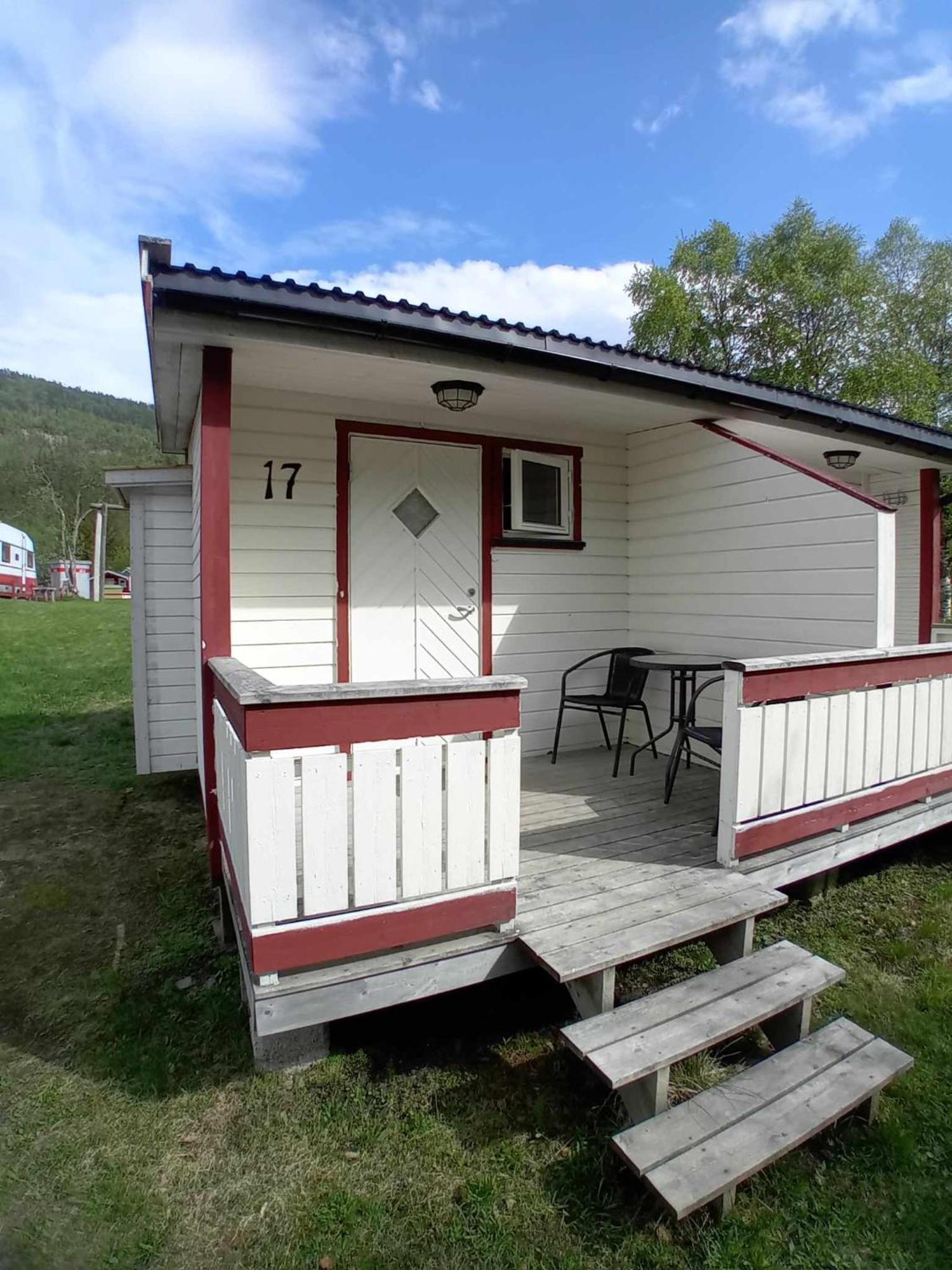 Nordnes Kro Og Camping Rokland Buitenkant foto
